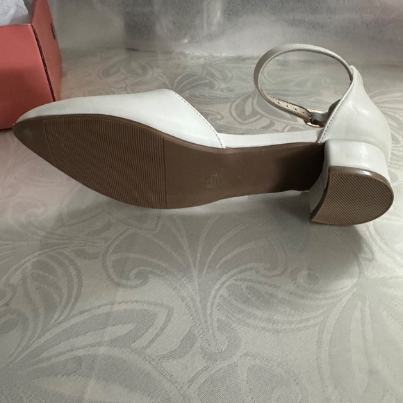 AMOJI - Picture 8 of 9